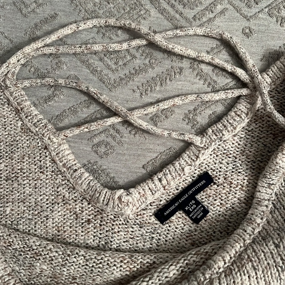 American Eagle Sweater - Picture 4 of 6